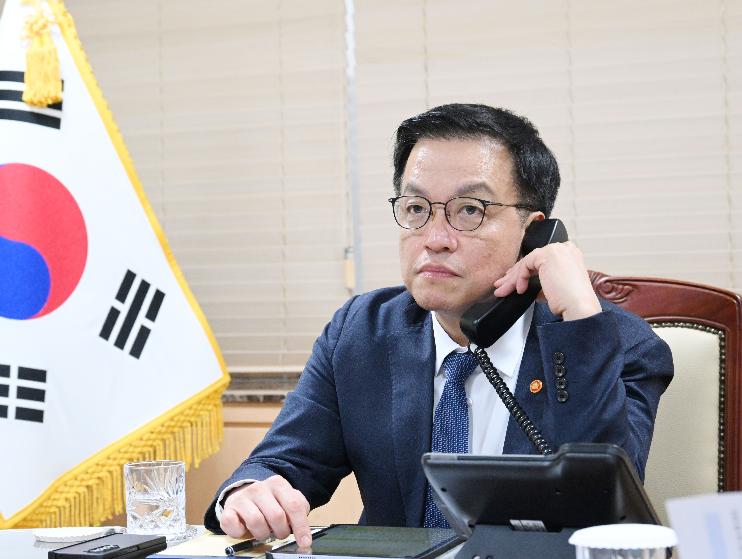최상목 대통령 권한대행 부총리 겸 기획재정부 장관, 도날드 투스크 폴란드 총리 통화